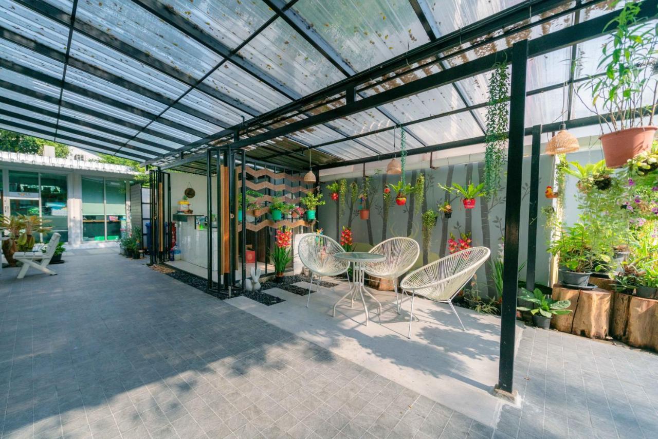 Baansabai Ramaiv Lejlighedshotel Bangkok Eksteriør billede