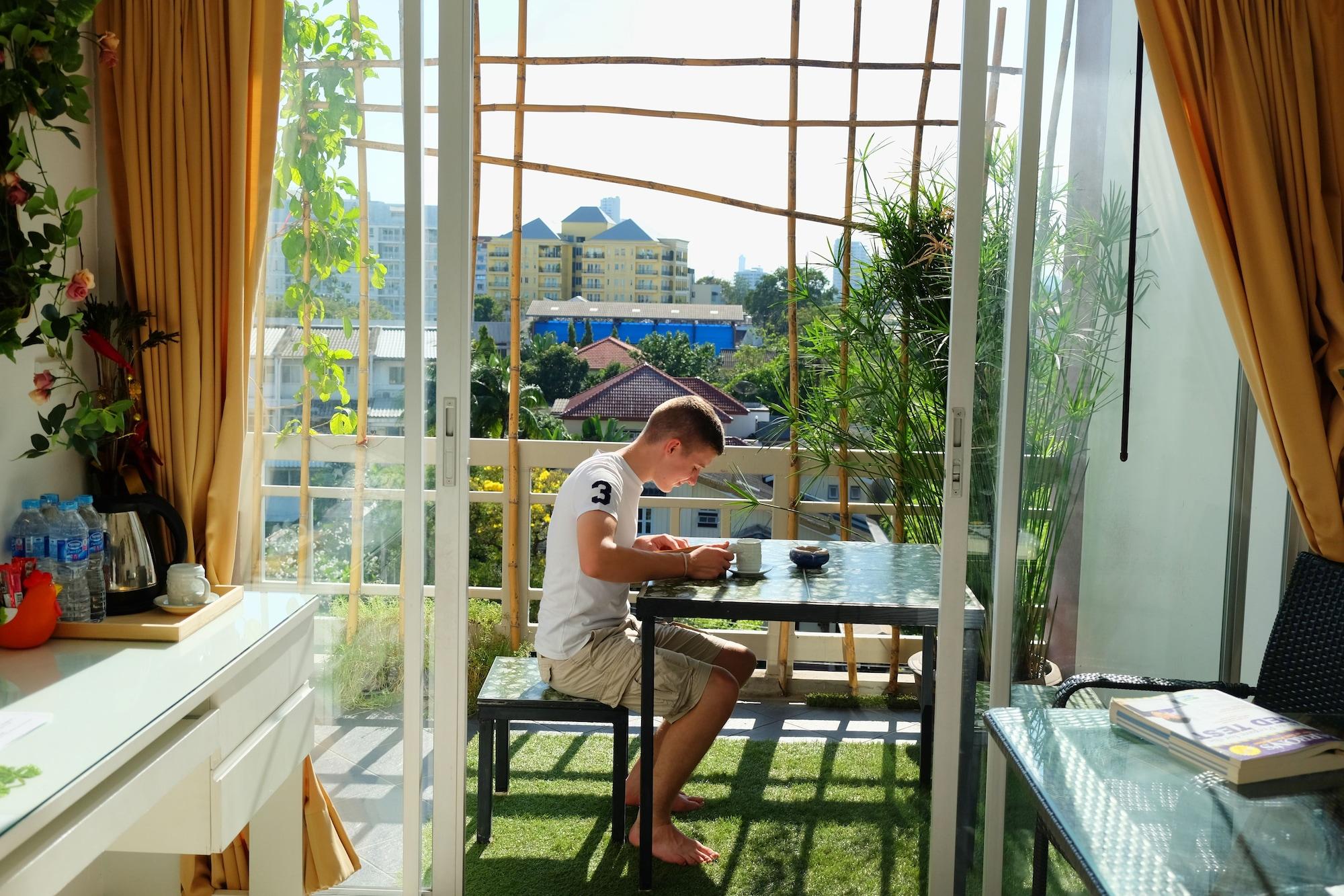 Baansabai Ramaiv Lejlighedshotel Bangkok Eksteriør billede