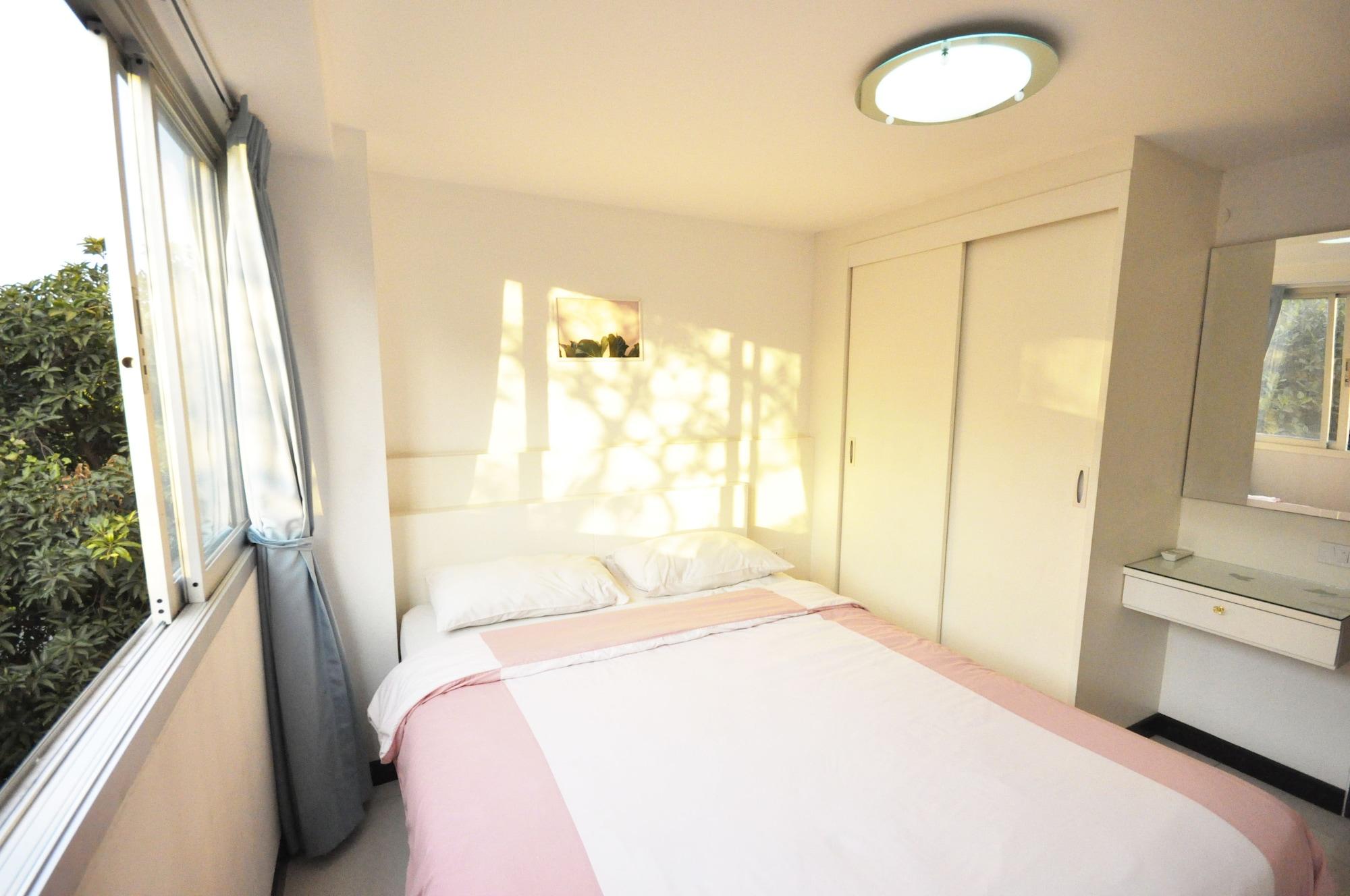 Baansabai Ramaiv Lejlighedshotel Bangkok Eksteriør billede